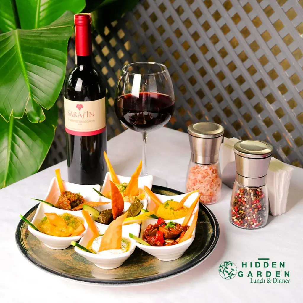 Taste the Bosphorus: A Guide to the Best Seafood Restaurants in Istanbul for 2025